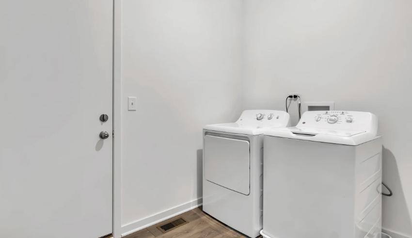 Townhouse for rent at Ashcroft Place, 137 Dorset Ave, Oswego, IL 60543