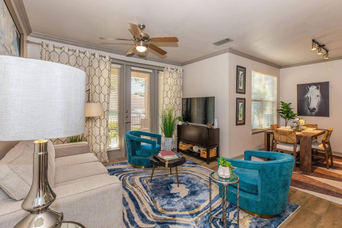 Apartment for rent at Encore Alsbury, 1350 SW Alsbury Blvd, Burleson, TX 76028