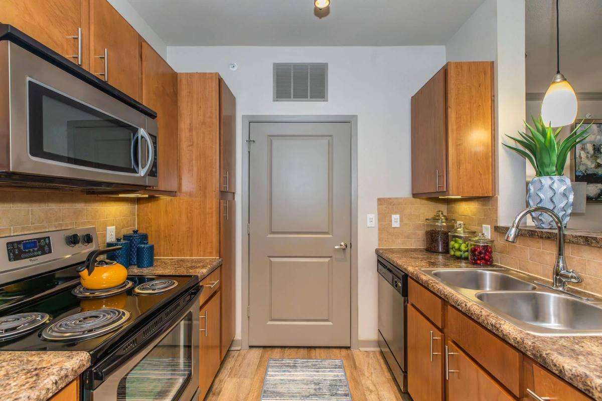 Apartment for rent at Encore Alsbury, 1350 SW Alsbury Blvd, Burleson, TX 76028