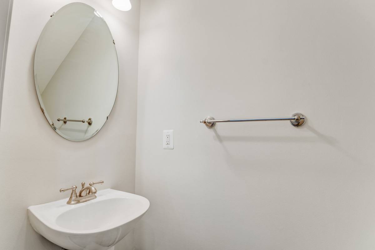 4264 Wheeled Caisson Square, Fairfax, VA 22033 - Townhouse for Rent - Image 9