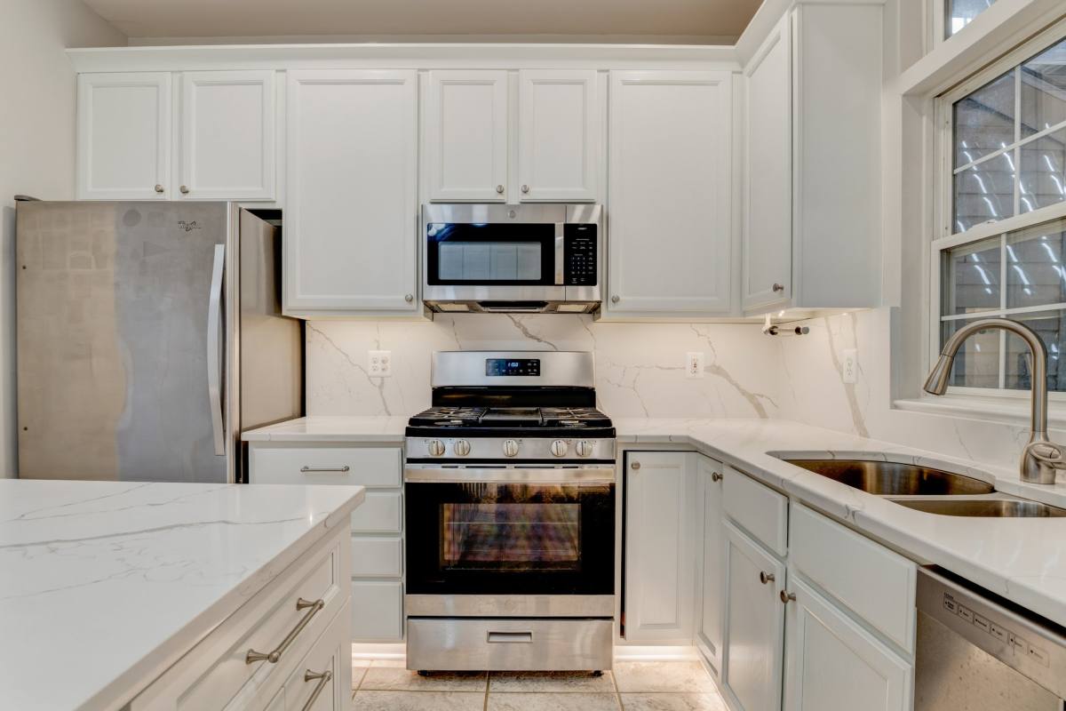 Townhouse for rent at 4264 Wheeled Caisson Square, Fairfax, VA 22033