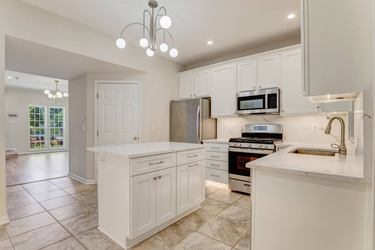 Townhouse for rent at 4264 Wheeled Caisson Square, Fairfax, VA 22033