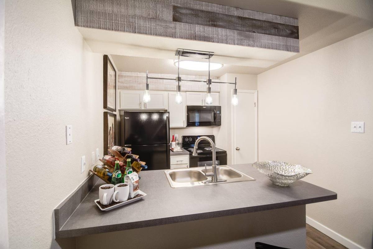 Apartment for rent at Central Park, 8325 Meadow Rd, Dallas, TX 75231
