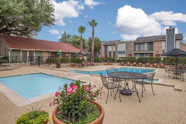 Apartment for rent at Lafayette Green Apartment Homes, 8327 W Tidwell Rd, Houston, TX 77040