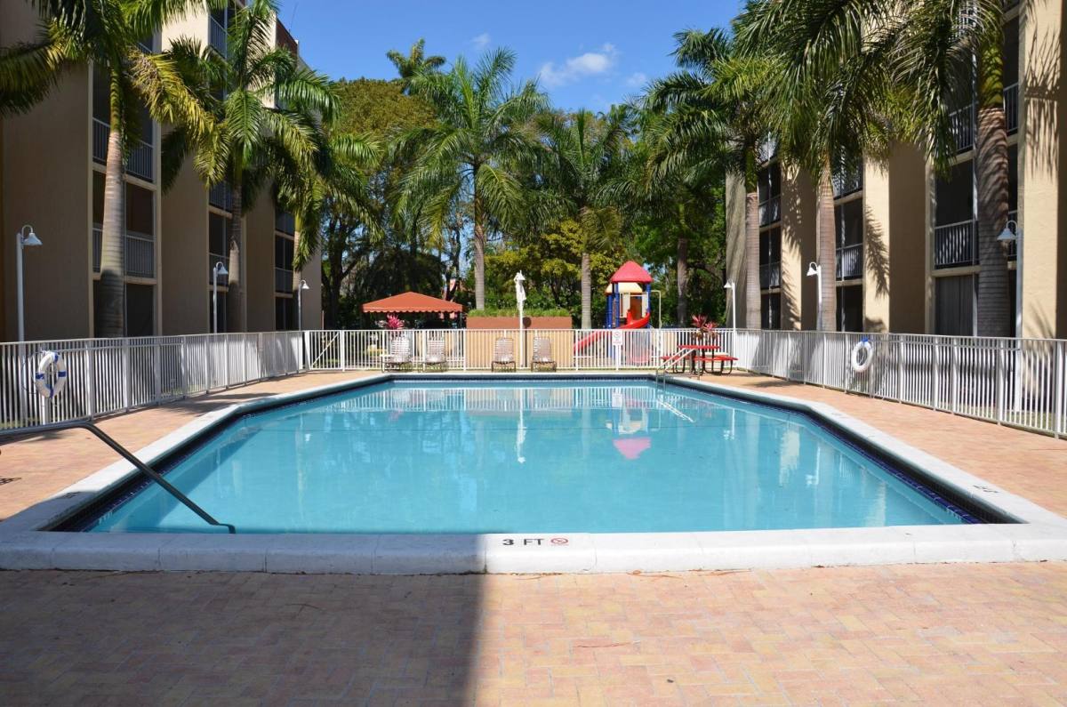 Apartment for rent at 1333 W 49th Place, Hialeah, FL 33012