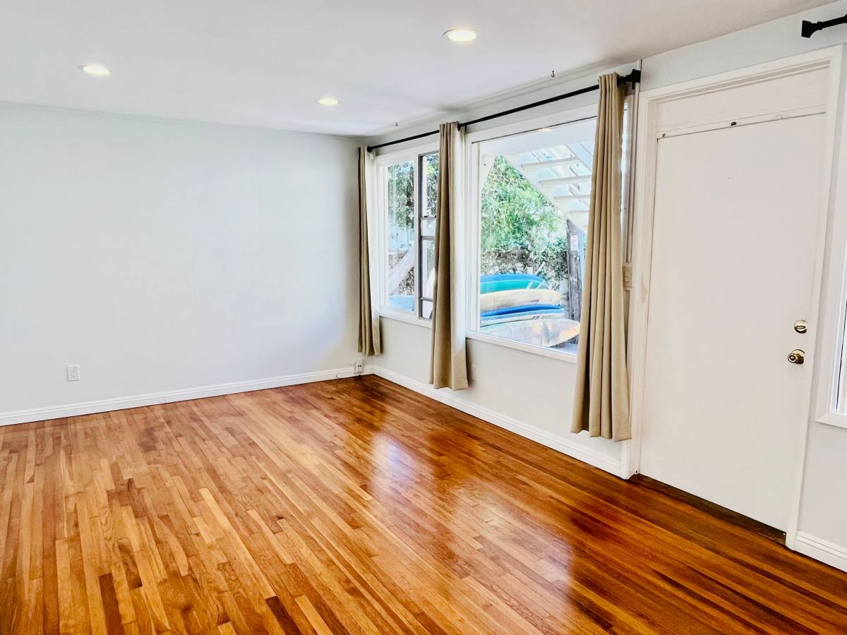Apartment for rent at 237 Bonair St, La Jolla, CA 92037