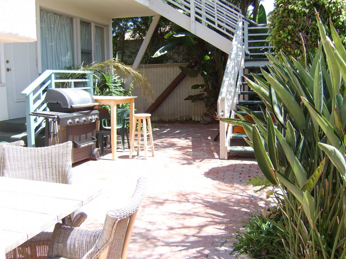 Apartment for rent at 237 Bonair St, La Jolla, CA 92037