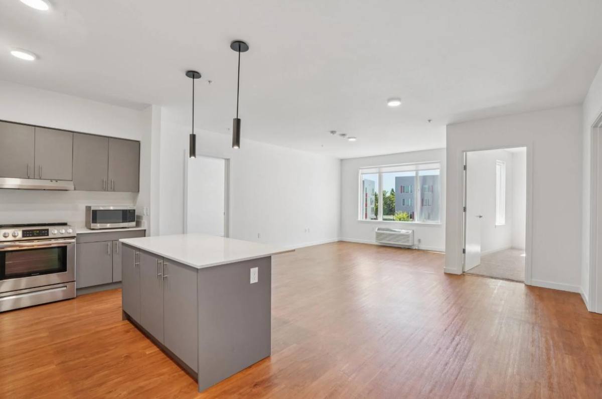 Apartment for rent at 1250 NE Compton Dr, Beaverton, OR 97006