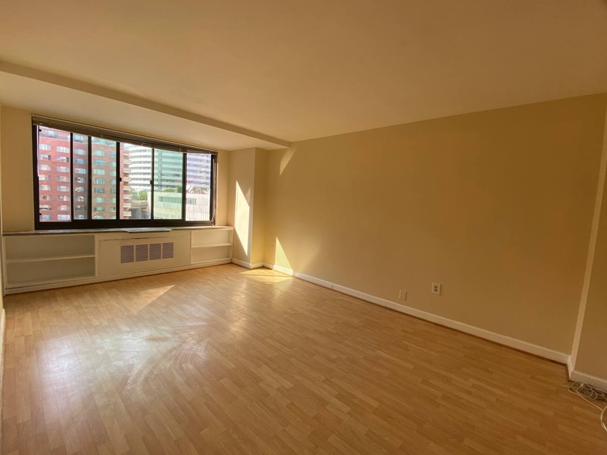 Apartment for rent at 1021 Arlington Blvd #715, Arlington, VA 22209