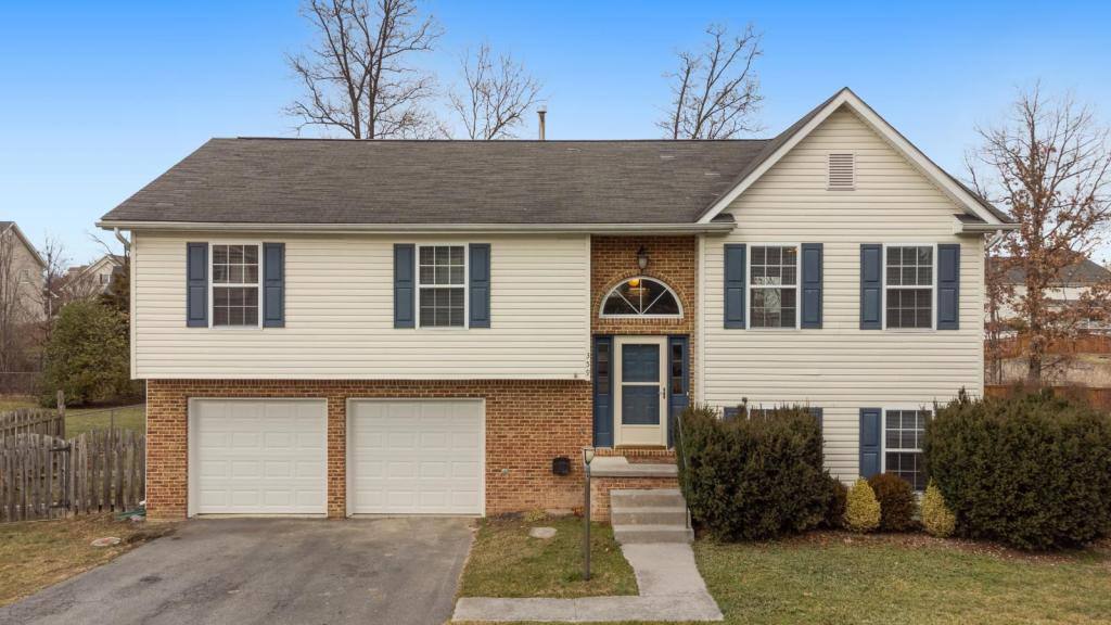 House for rent at 359 Montgomery Circle, Stephens City, VA 22655
