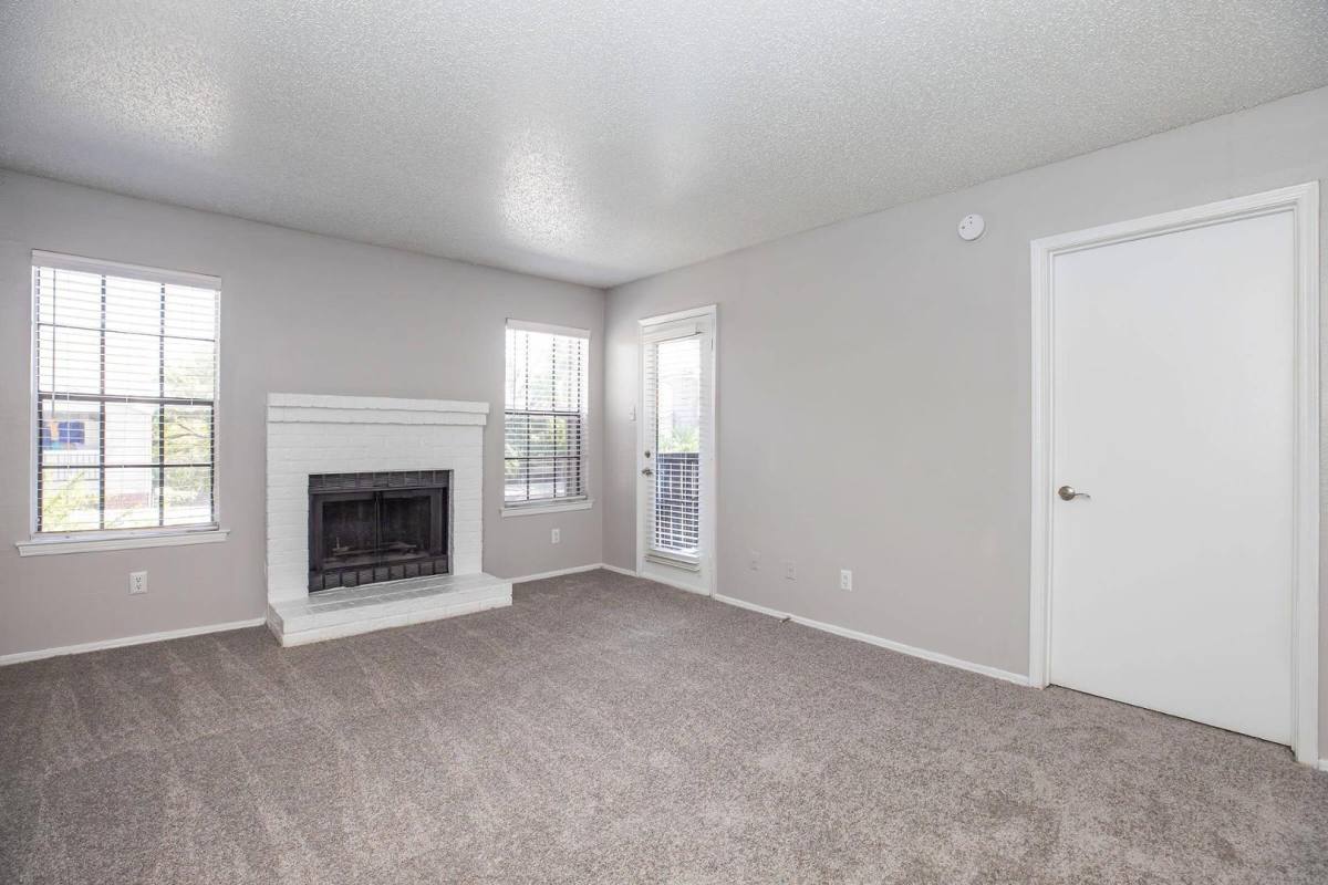 Apartment for rent at Slate Apartment Homes, 18050 Kelly Blvd, Dallas, TX 75287