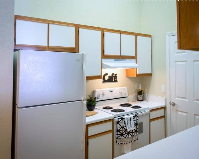 Apartment for rent at 1100 Lenoxplace Circle, Raleigh, NC 27603