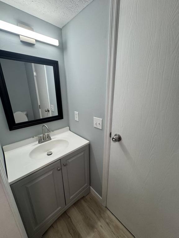 Apartment for rent at 8380 Cottonwood, Cincinnati, OH 45231