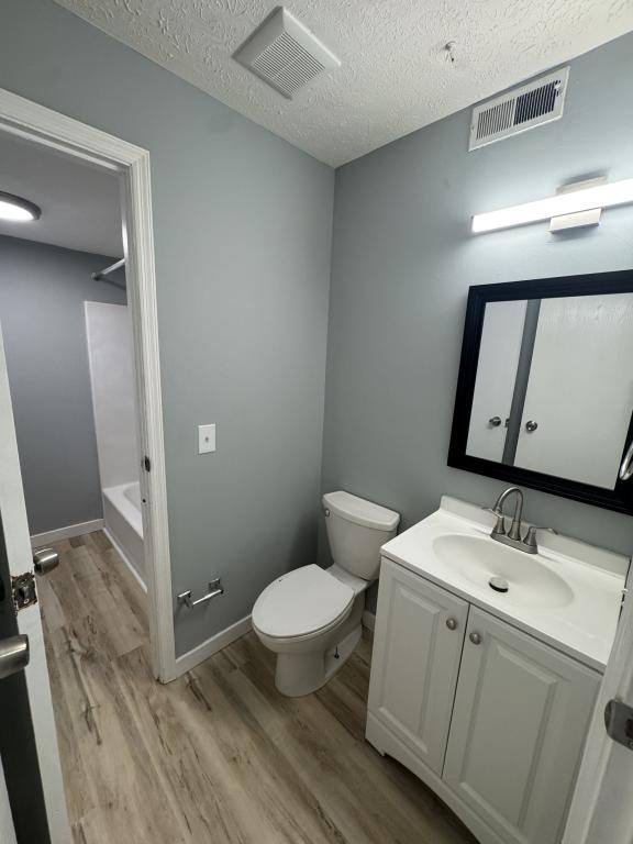Apartment for rent at 8380 Cottonwood, Cincinnati, OH 45231