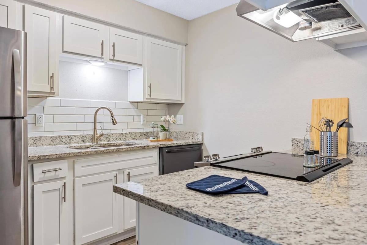 Apartment for rent at Clayton Pointe, 2955 Alouette Dr, Grand Prairie, TX 75052