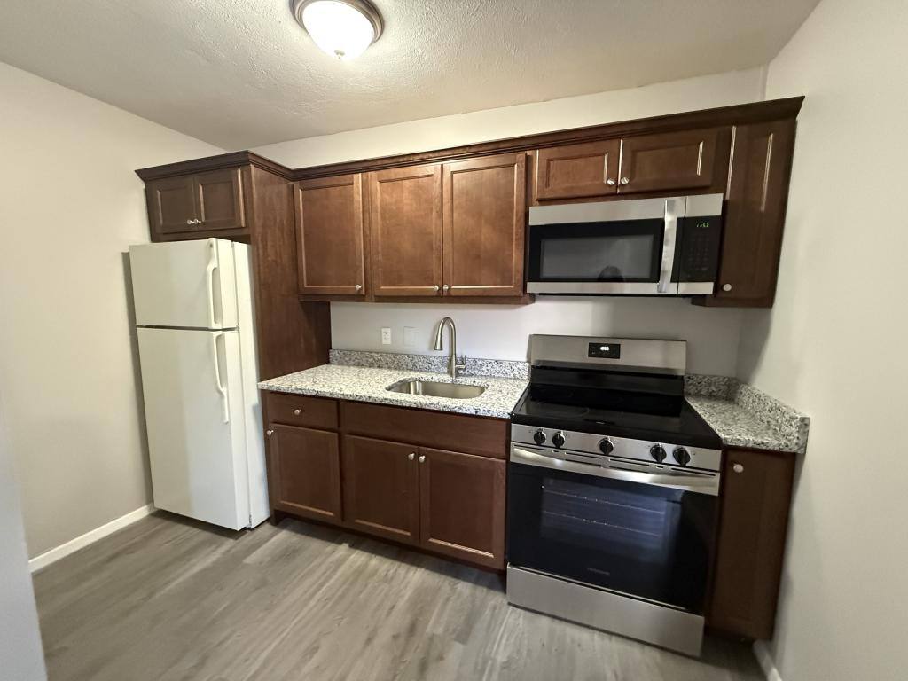 Apartment for rent at 158 Wellington St, Fall River, MA 02720