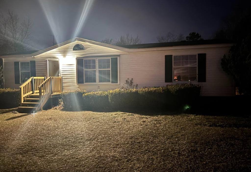 House for rent at 6849 Cabin Creek Rd, Hopkins, SC 29061