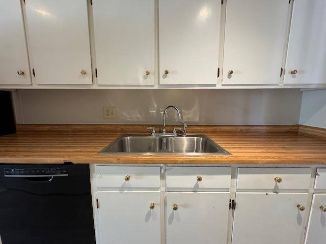 Townhouse for rent at 2261 Robin Lyn Court, Macon, GA 31204