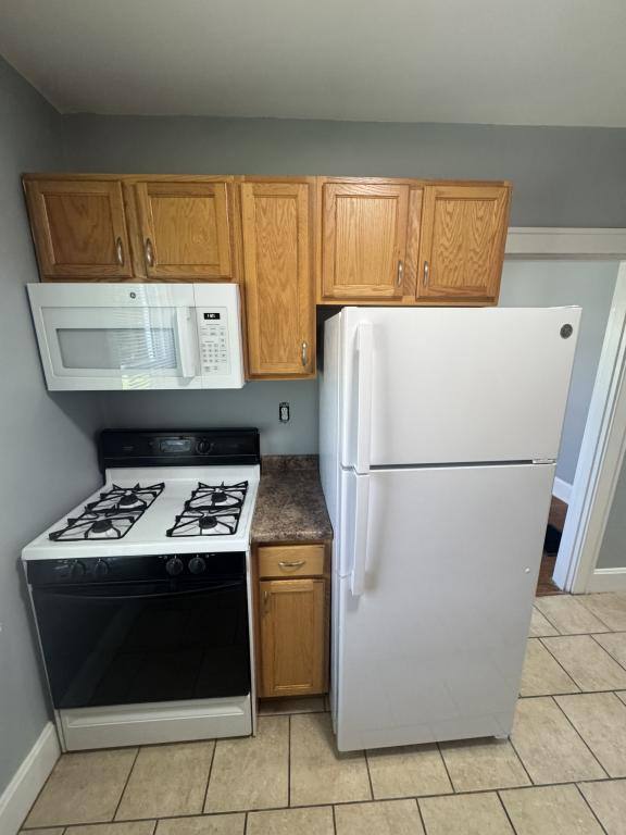 Apartment for rent at 2539 Leslie Ave, Cincinnati, OH 45212