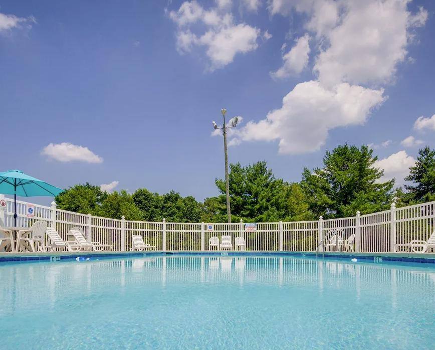 Apartment for rent at 1401 E Millbrook Rd, Raleigh, NC 27609