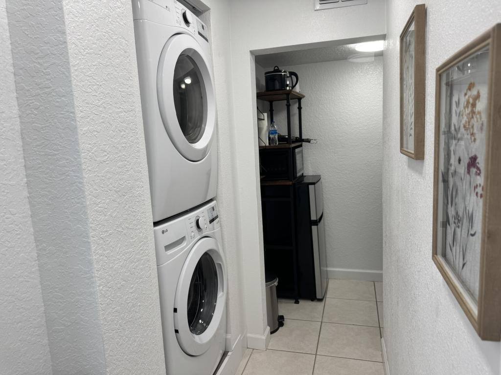Apartment for rent at 4308 W N A St, Tampa, FL 33609