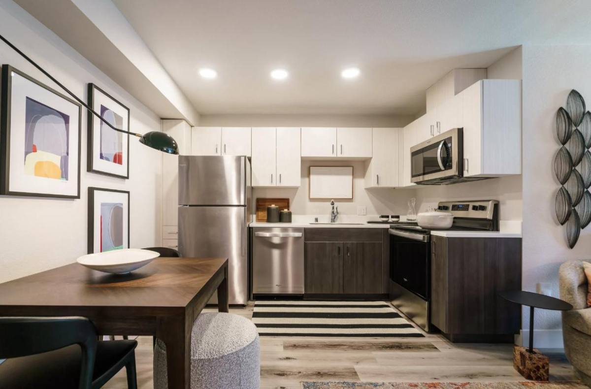 Apartment for rent at 321 Bercut Dr, Sacramento, CA 95811