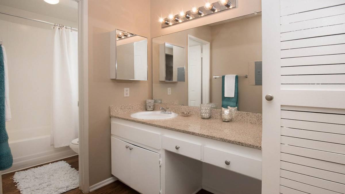 Apartment for rent at 3100 E Yorba Linda Blvd, Fullerton, CA 92831