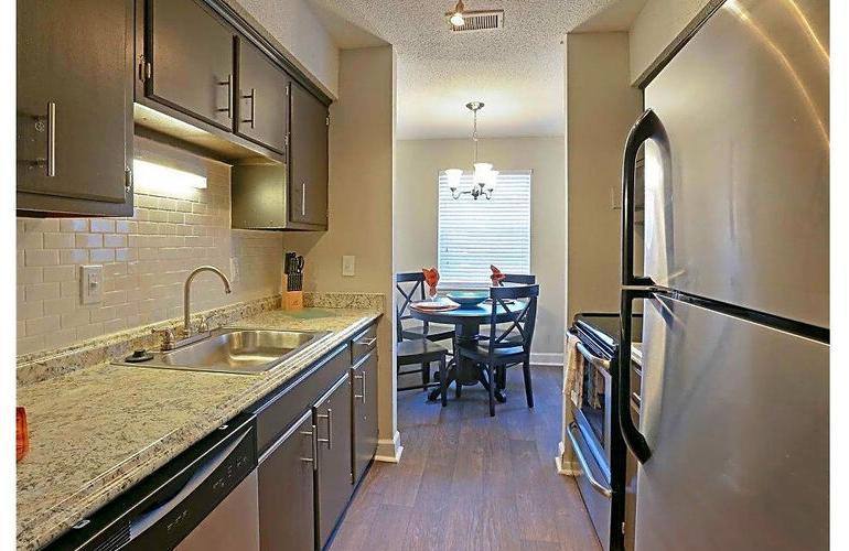 Apartment for rent at Oasis at West Ashley, 1751 Dogwood Rd, Charleston, SC 29414