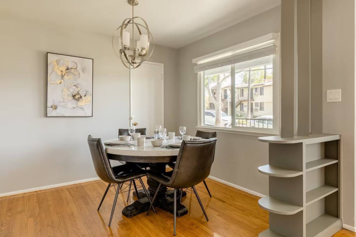 Apartment for rent at 191 E Fillmore St #A, Pasadena, CA 91105