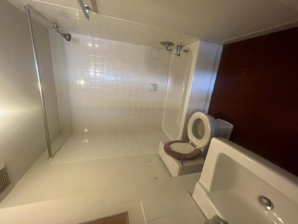 Apartment for rent at 315 S St, Philadelphia, PA 19147