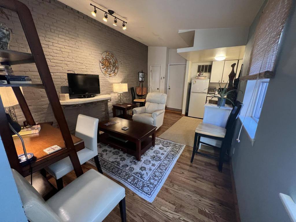 Apartment for rent at 315 S St, Philadelphia, PA 19147