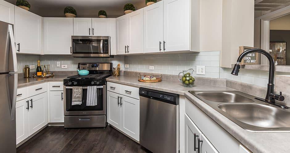 Apartment for rent at Legacy at Fox Valley, 3750 E New York St, Aurora, IL 60504