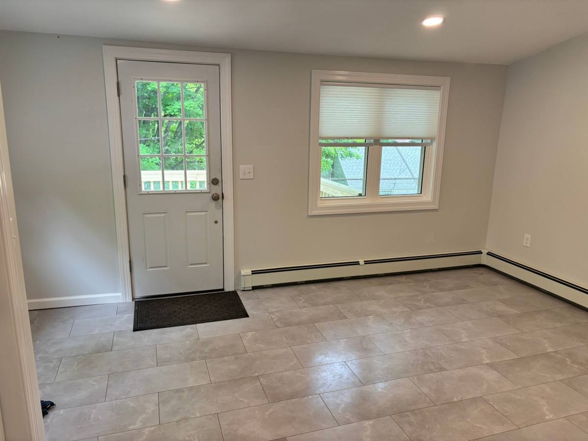 Apartment for rent at 34 Williams St #1, Thomaston, CT 06787