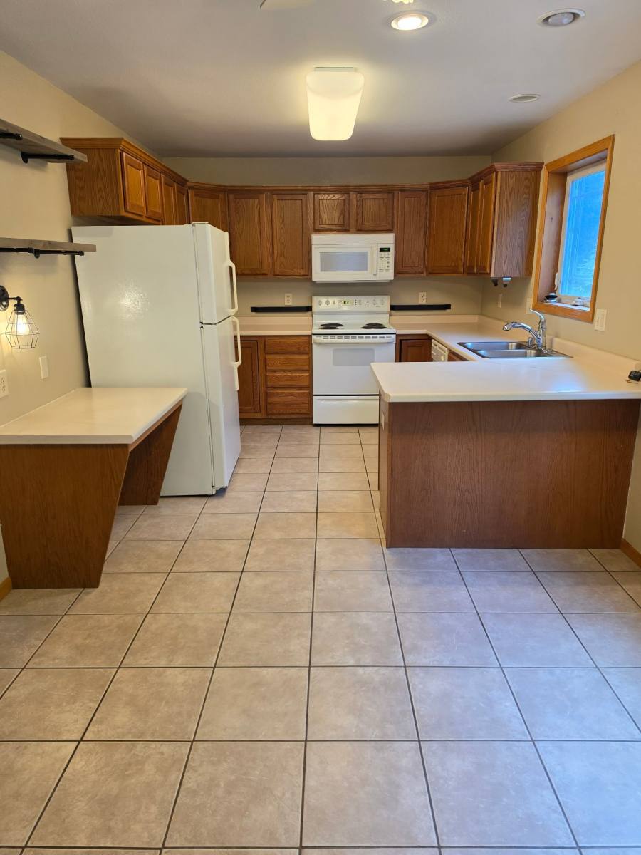Apartment for rent at 1006 Georgene St, Dodgeville, WI 53533