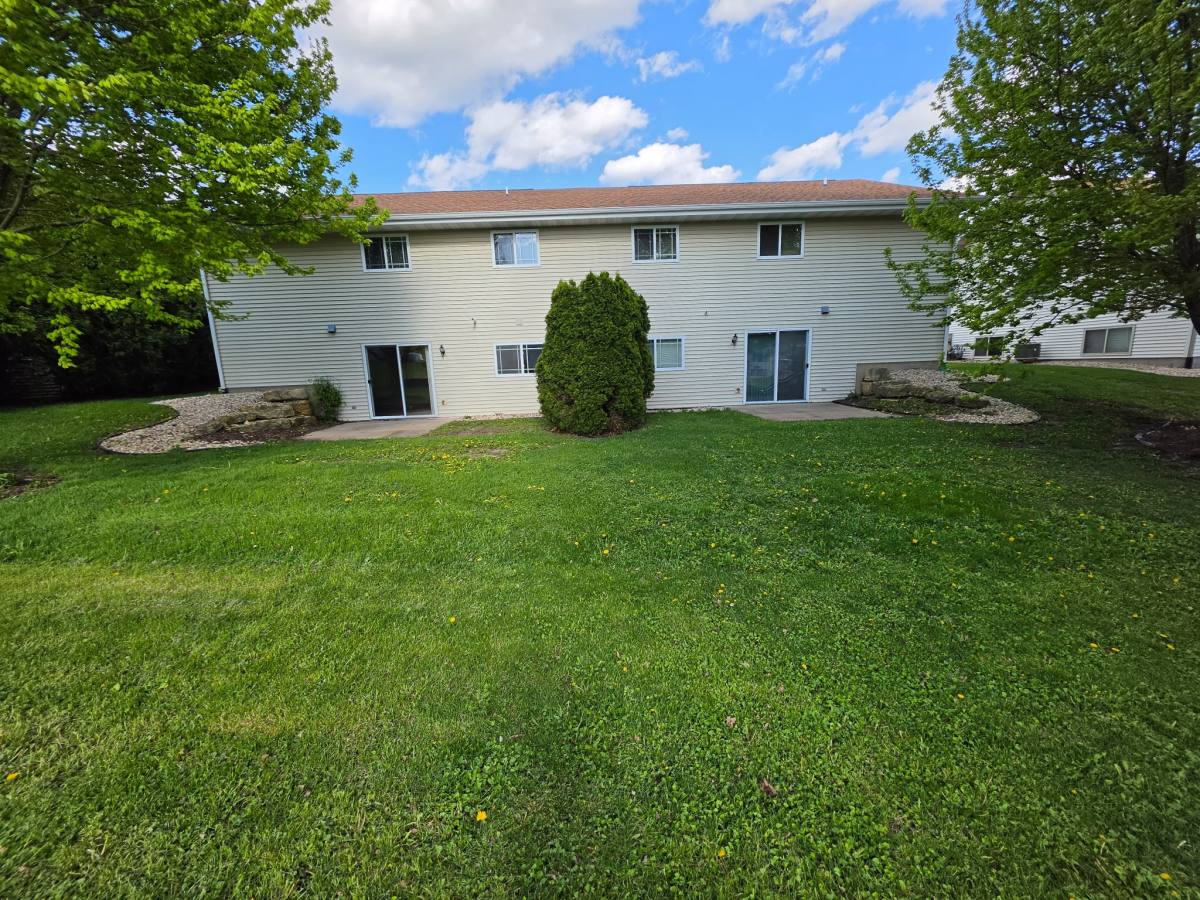 Apartment for rent at 1006 Georgene St, Dodgeville, WI 53533