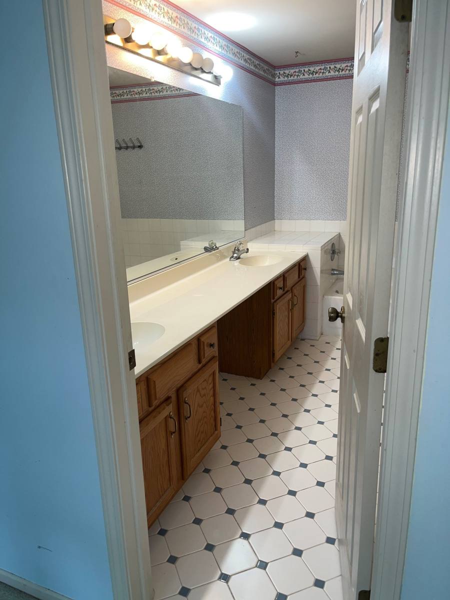 Condo for rent at 1006 Butternut Lane, Mount Prospect, IL 60056