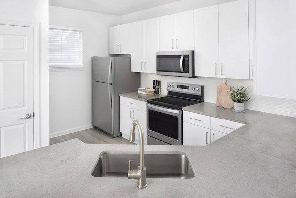 Apartment for rent at Camden Dunwoody, 10 Peachford Circle, Atlanta, GA 30338