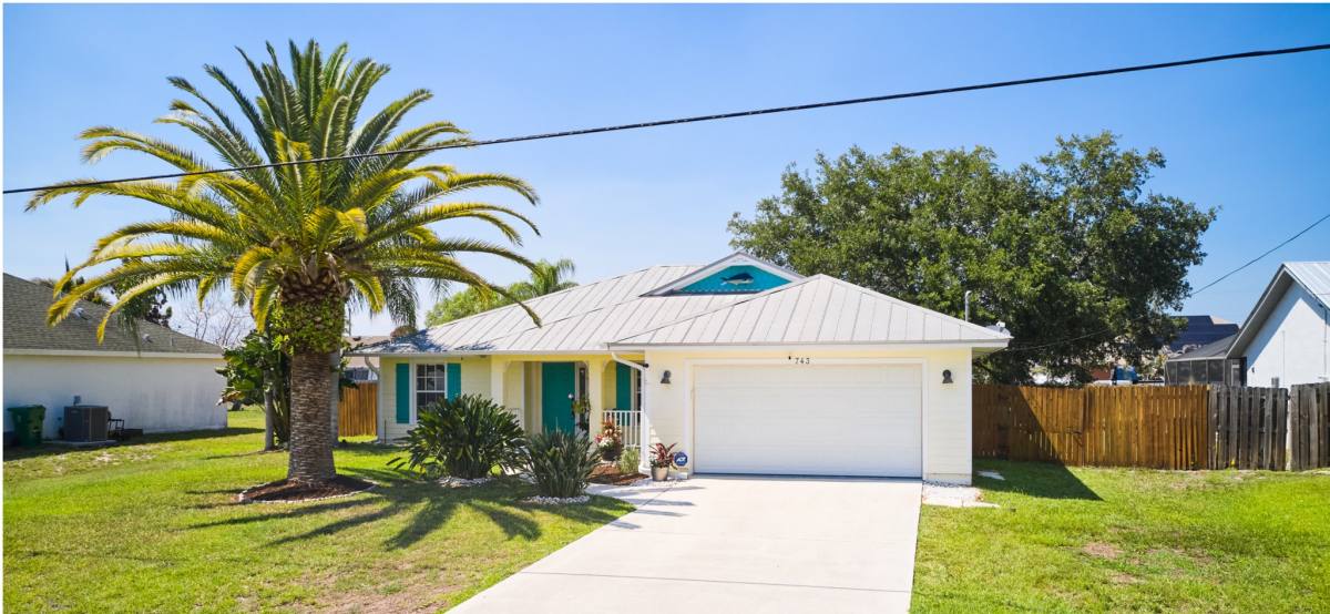 House for rent at 743 SW McCoy Ave, Port Saint Lucie, FL 34953