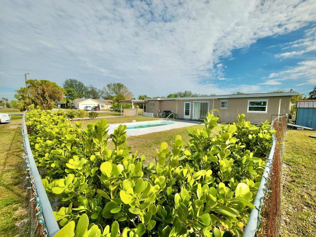 House for rent at 27263 Whitman Ave, Punta Gorda, FL 33983