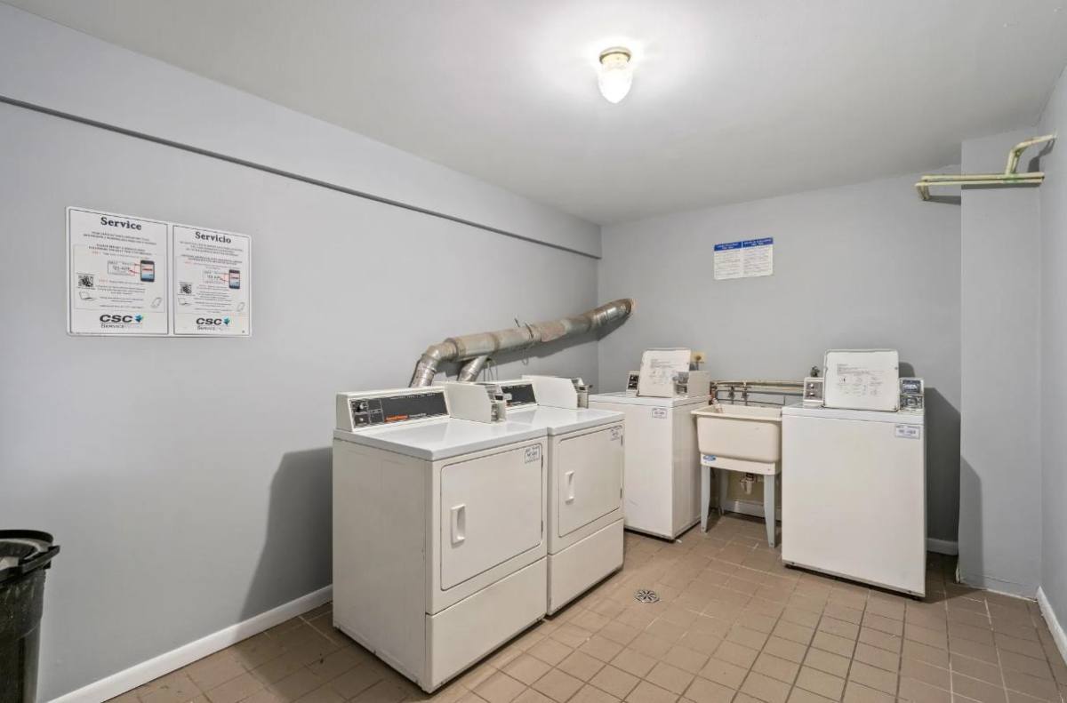 Apartment for rent at 2300 Glendale Terrace, Hanover Park, IL 60133