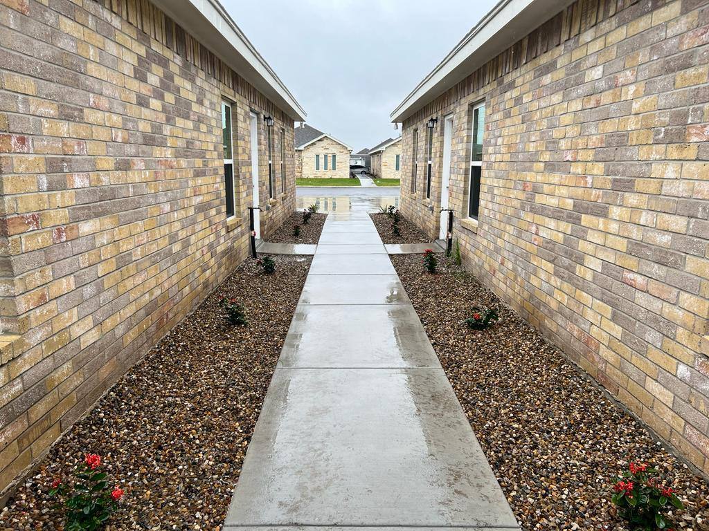 House for rent at 5202 N Hiawatha Dr, Pharr, TX 78577