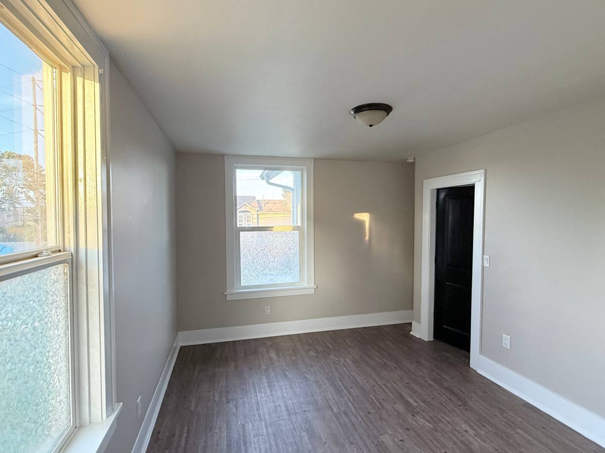 Apartment for rent at 906 E Marine View Dr, Everett, WA 98201
