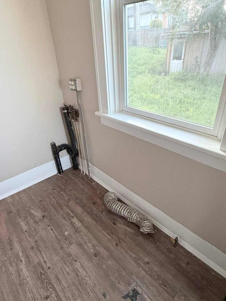 Apartment for rent at 906 E Marine View Dr, Everett, WA 98201
