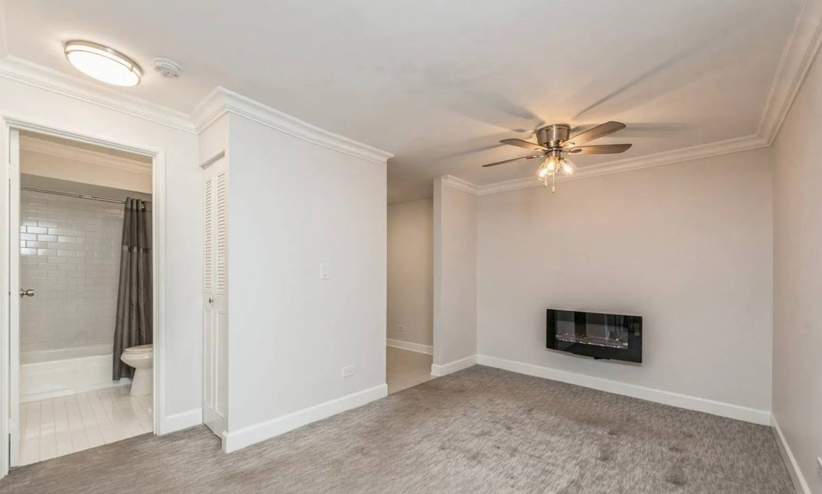 Apartment for rent at 1459 N Winslowe Dr #301, Palatine, IL 60074