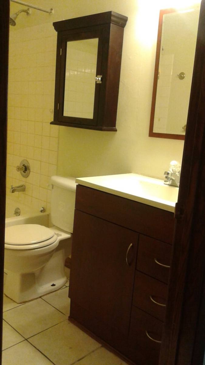 Townhouse for rent at 1411 Farrington St #B, Saint Paul, MN 55117