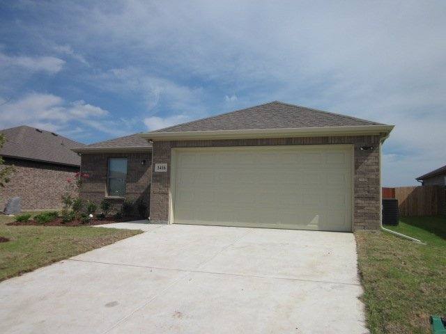 House for rent at 1416 Warringwood Dr, Greenville, TX 75402