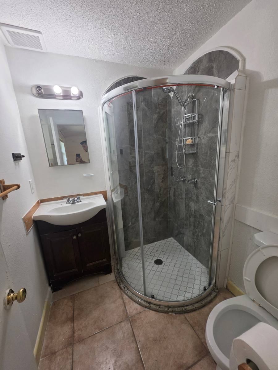 Apartment for rent at 7523 Brockbank Dr, Orlando, FL 32809