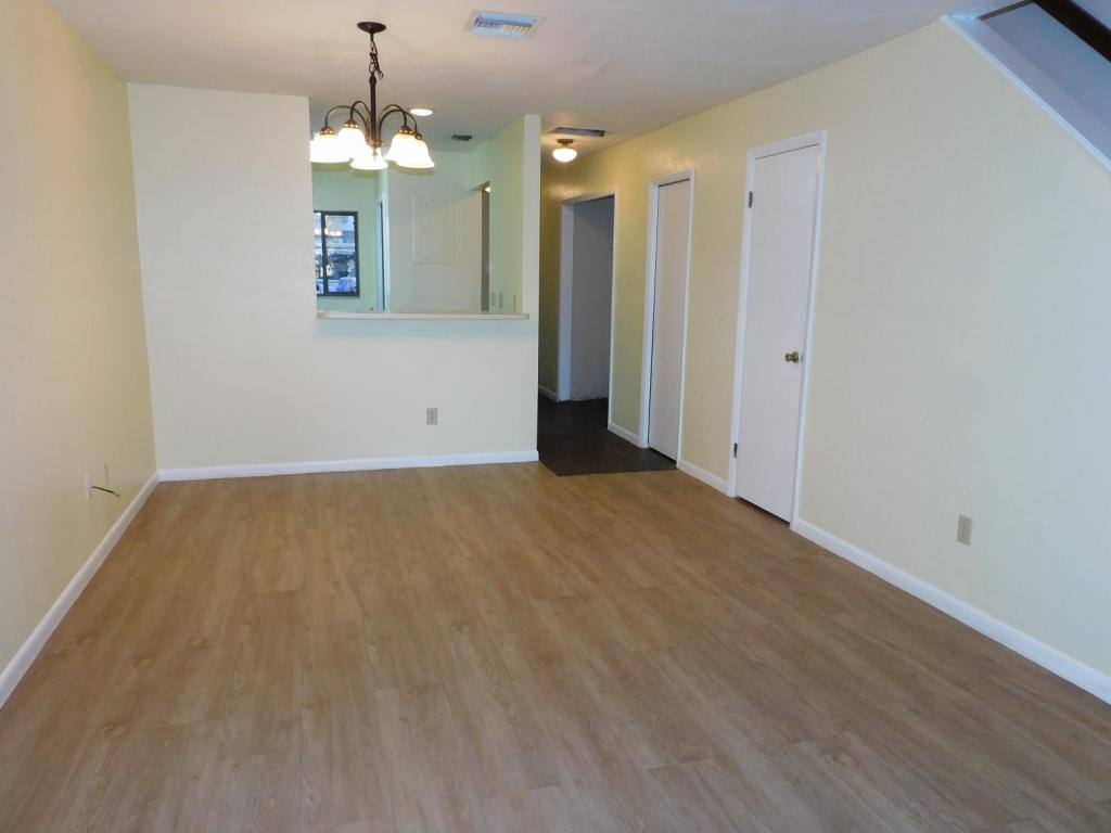 Townhouse for rent at 3651 NE 20th Place, Ocala, FL 34470