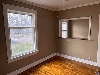House for rent at 1222 SW 5th St, Topeka, KS 66606