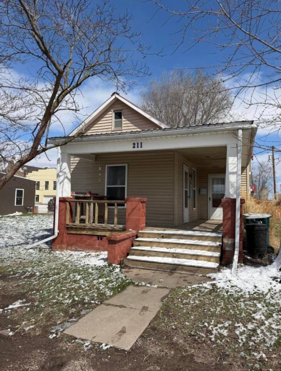 House for rent at 211 S Church St, Fayette, MO 65248